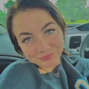 Meet your Posher, Samara